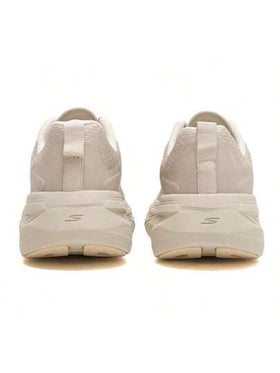 Skechers أحذية الجري للرجال ماكس وسادة أساسية، أحذية رياضية ماصة للصدمات، أحذية كاجوال خفيفة الوزن مريحة 54450-NAT