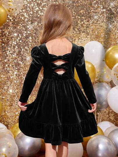 SHEIN فستان بنات صغيرات جميل مزين بفيونكة ثلاثية الأبعاد على الظهر، فستان بسيط أنيق مناسب للخريف والشتاء، للكريسماس، للحفلات، وللبس في أعياد الميلاد