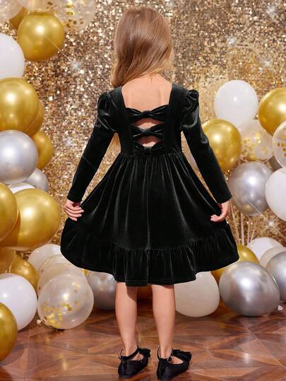 SHEIN فستان بنات صغيرات جميل مزين بفيونكة ثلاثية الأبعاد على الظهر، فستان بسيط أنيق مناسب للخريف والشتاء، للكريسماس، للحفلات، وللبس في أعياد الميلاد
