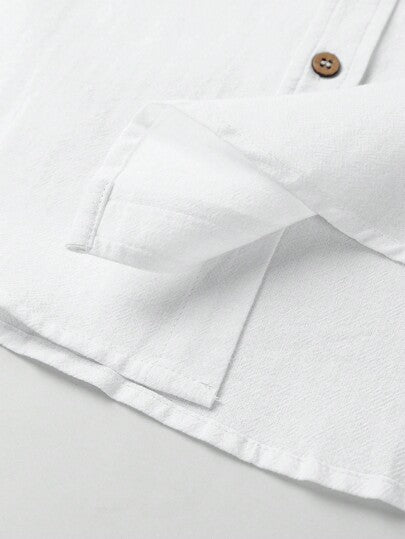 Manfinity Homme قميص أبيض كاجوال فضفاض بصدر واحد مع جيبين للرجال، قميص أبيض كاجوال للرجال، قميص أبيض بجيب للرجال، قميص أبيض بأزرار للرجال كاجوال مع جيبين، قميص أبيض بأكمام طويلة للرجال للاستخدام الشاطئي، خريف