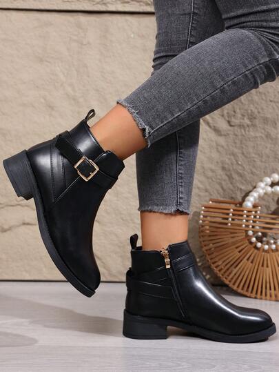 بوت كاحل قصيرة بكعب سميك ذات لون أحادي وسحاب ومشبك معدني قابل للتحويل، أنيقة وعملية للارتداء اليومي في فصلي الخريف والشتاء، لون بني، جلد