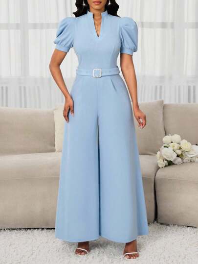 SHEIN Lady بذلة نسائية أنيقة بأكمام منتفخة وياقة واقفة وياقة على شكل حرف V وخصر نحيف وحزام معدني ضيق، مناسبة للعطلات والتنقل، بساقات واسعة وقصة على شكل حرف A، قابلة للارتداء في جميع المواسم، مناسبة لحضور حفلات الزفاف