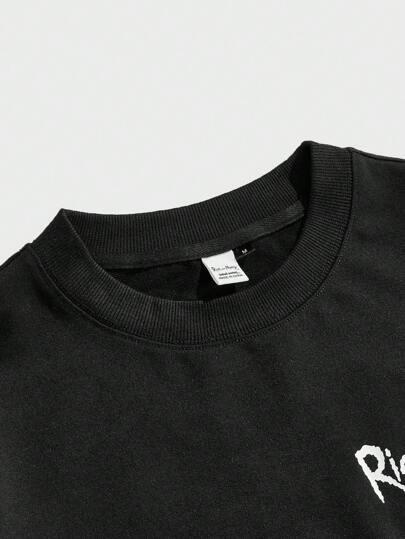 Rick and Morty X SHEIN بلوزة رجالية بياقة طاقم وأكمام طويلة مطبوع عليها شخصية كرتونية باللون الأسود، بطراز إيمو وطراز 2000