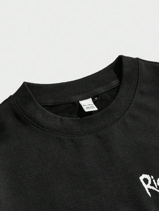 Rick and Morty X SHEIN بلوزة رجالية بياقة طاقم وأكمام طويلة مطبوع عليها شخصية كرتونية باللون الأسود، بطراز إيمو وطراز 2000