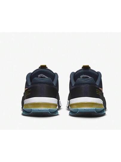 Nike حذاء رياضي جديد للرجال للتدريب الشامل للقرفصاء METCON 8