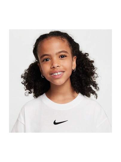 Nike قميص بنات نايك الأساسي الكبير للفتيات باللون الأبيض