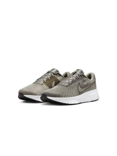 Nike أحذية الجري للرجال نايك رن ديفاي، لون أزرق فاتح-أسود حديدي-أبيض
