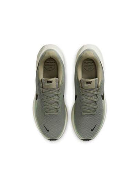 Nike أحذية الجري على الطرق للرجال نايك ريفولوشن 8 بلون الذراع الخفيف/الأسود-أفق الزمرد-الفانتوم