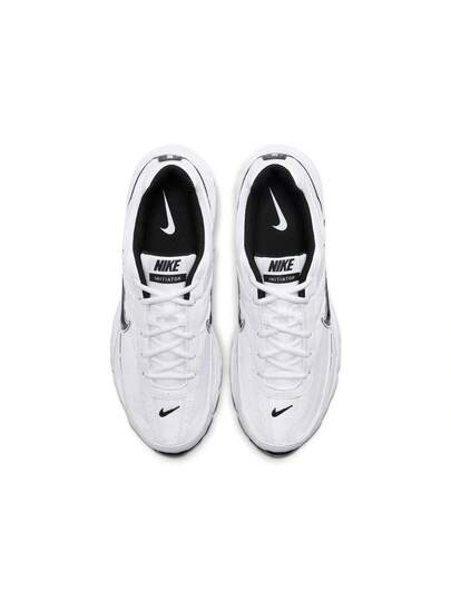 Nike أحذية الجري للرجال من نايك بلون أبيض وأسود