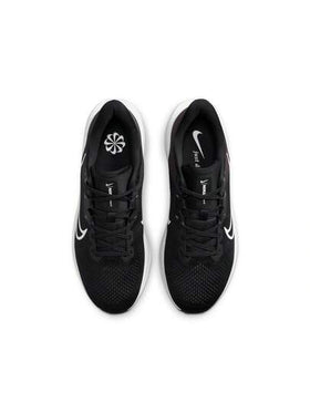 Nike أحذية الجري على الطرق للرجال نايك كويست 6 باللون الأسود/الأبيض-الرمادي الحديدي