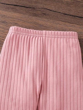 Emery Rose Kids Emery Rose Kids طقم بلوزة هودي مطبوعة برسوم كرتونية جميلة وبنطلون طويل مع خصر مطاطي - مثالي للارتداء اليومي والمدرسي في فصلي الخريف والشتاء، ملابس دافئة ومريحة للفصول الباردة