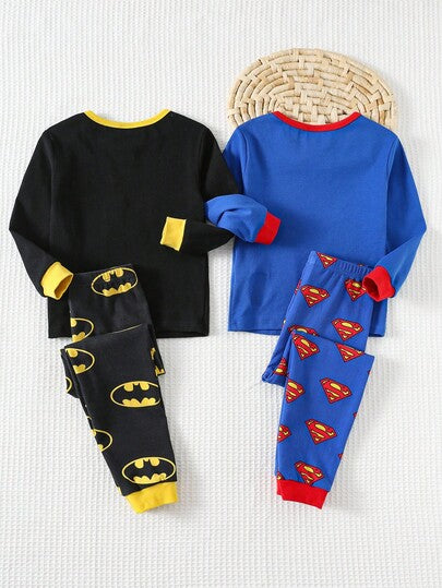 SUPERMAN X Cozy Pixies 4 قطع طقم بيجاما مكون من ملابس علوية كم طويل رقبة طاقم وبنطال طويل خصر مطاطي، بنمط كرتوني للأولاد الصغار، قطعة ناعمة مناسبة للخريف/الشتاء