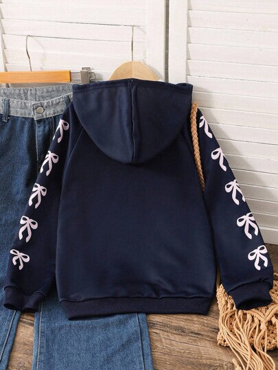 SHEIN جاكيت رياضية كاجوال للفتيات المراهقات، برسومات أرقام وربطات، وسويت شيرت بغطاء رأس وسحّاب