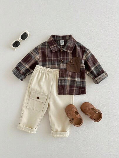 SHEIN Playful Pals مجموعة قميص كم طويل جيب مربعات وبنطلون للأطفال الصبيان، مناسبة للخريف/الشتاء، للارتداء اليومي والخارجي، قطعتان