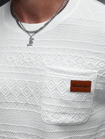 Manfinity CasualCool قميص تي شيرت رجالي بتصميم هندسي ملون ذو جيب على الصدر الأيسر مع شعار، مناسب للحفلات والعطلات والمكتب والمنزل والخارج، هدية مثالية للصديق أو الزوج