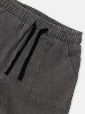 مجموعة صيفية كاجوال من قطعتين لأطفال SUMWON، تتكون من بلوزة قصيرة الأكمام بياقة طاقم وشورت قطن رمادي، ملابس شارع عصرية للأطفال مناسبة للارتداء اليومي والعطلات
