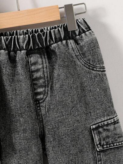 SHEIN TaviRue مجموعة جاكيت بيسبول مع طوق من الفليس المبهت وبنطال كارجو كاجوال مناسبة للأولاد الصغار، مناسبة للارتداء في المنزل والخروجات وتصوير الشارع، بأسلوب كوري كاجوال