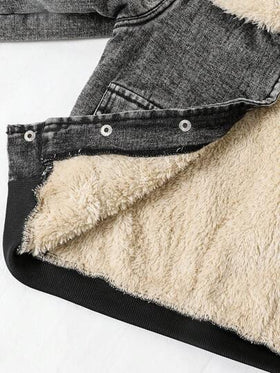 SHEIN TaviRue مجموعة جاكيت بيسبول مع طوق من الفليس المبهت وبنطال كارجو كاجوال مناسبة للأولاد الصغار، مناسبة للارتداء في المنزل والخروجات وتصوير الشارع، بأسلوب كوري كاجوال
