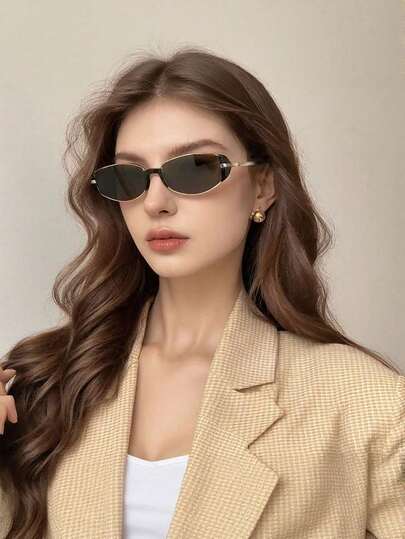 نظارة مربعة صغيرة من الإطار الذهبي للنساء، مصنوعة من سبيكة معدنية، بطراز Y2K، إكسسوارات للسفر والعطلات، اختيار موسمي، نظارات موضة، للأيام الشمسية، نظارات، مناسبة لإطلالات الحفلات والصيف وبداية العام الدراسي وحفلات الشاطئ والأناقة الشارعية والسيلفي والعطلا