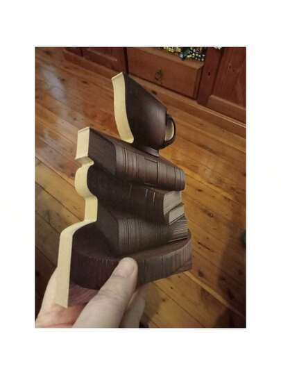 1 قطعة ديكور خشبي قديم بتصميم كتاب وكوب قهوة - منحوت بطريقة طباعة فنية 2D، للمنزل ومكتب الدراسة، بطراز كلاسيكي، هدية مثالية لعشاق الكتب وهواة القهوة (18.03 سم * 20.07 سم)، ديكور طاولة القهوة