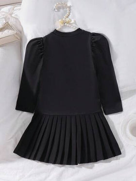 SHEIN Elladie kids فستان أنيق للفتيات الصغيرات مزين بزهرة بيضاء، قبة دائرية سوداء، أكمام طويلة، قاعدة منسدلة، مريح وأنيق، مناسب للخريف والشتاء