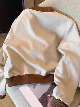 SAOYANGYU جاكيت بيسبول كاجوال يومي للنساء، لون متباين مرقع، أكمام مرنة، شارة صغيرة للزينة، قصة فضفاضة مع سحاب، قماش منسوج 270 جرام، مناسب للربيع