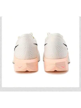 Nike حذاء جري من الكربون لسباقات الماراثون للرجال