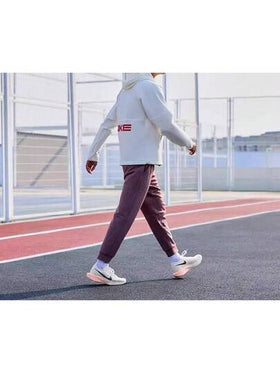 Nike حذاء جري من الكربون لسباقات الماراثون للرجال