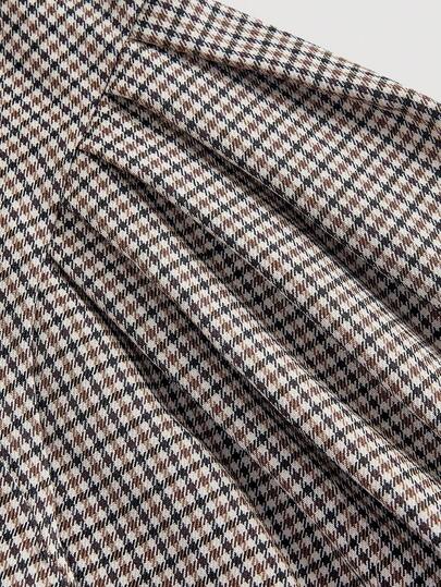 SHEIN MOD فستان كاروهات بياقة مستديرة بلا أكمام، مزين بشريط تباين وفيونكة على الخصر، قصة مُنفرجة