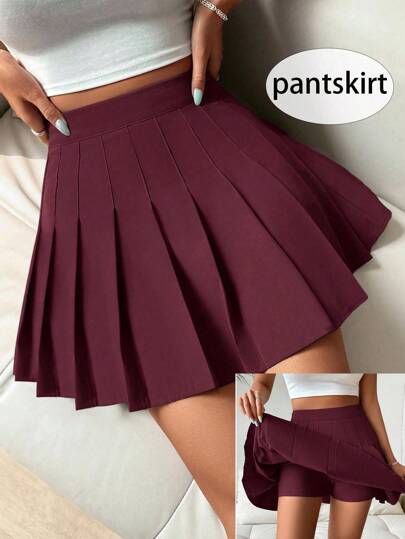 SHEIN PETITE تنورة/شورت مطوية أنيقة وكاجوال للنساء بطراز مدرسي Y2K، لون أحادي، مناسبة للربيع والصيف