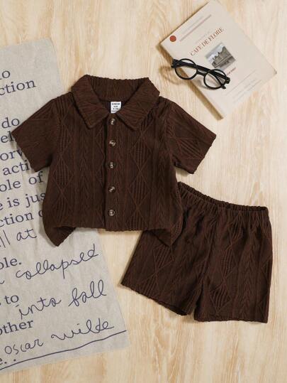 SHEIN Vintaside Kids طقم قميص أكمام قصيرة وشورت للأطفال حديثي الولادة حتى عام واحد، من قماش ملمس مناسب للخروجات الصيفية، مناسب للجنسين