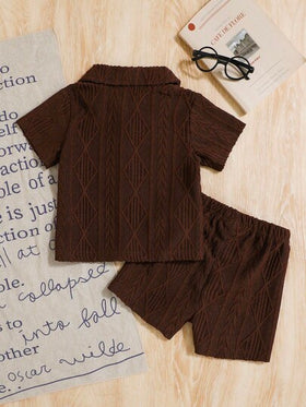 SHEIN Vintaside Kids طقم قميص أكمام قصيرة وشورت للأطفال حديثي الولادة حتى عام واحد، من قماش ملمس مناسب للخروجات الصيفية، مناسب للجنسين