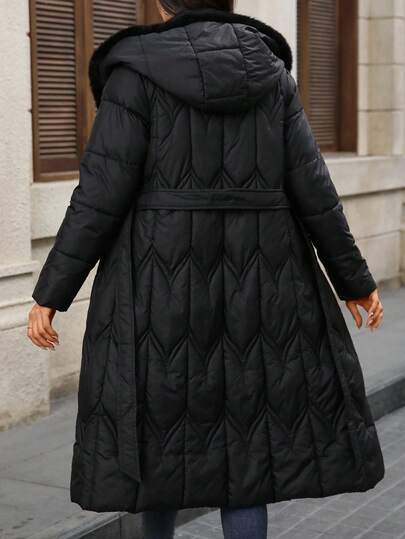 EMERY ROSE معطف شتوي طويل للنساء مع غطاء رأس من الفرو الاصطناعي وياقة سحاب، معطف شتوي طويل للنساء مع تصميم مبطن للطقس البارد، معطف بوفر أسود أنيق للنساء مع غطاء رأس مزين بالفرو، معطف شتوي أنيق للنساء مع تصميم سحاب كامل الطول