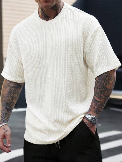 Manfinity Homme قميص تي شيرت قصير الأكمام بياقة دائرية بأسلوب عطلة رجالي كاجوال، مثالي لعطلة شاطئ هاواي، وكذلك لمهرجانات الموسيقى واليومي، مما يجعله هدية ممتازة للأصدقاء أو الأزواج. مناسب للارتداء في جميع فصول السنة، خاصة الربيع والصيف.