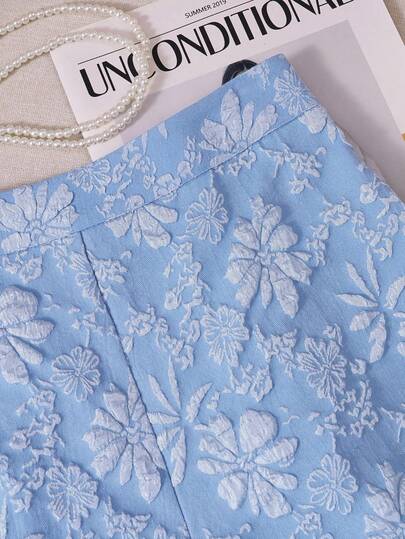 SHEIN LUNE شورتات نسائية فضفاضة بتصميم واسع الساق وطبعة زهرية جاكار