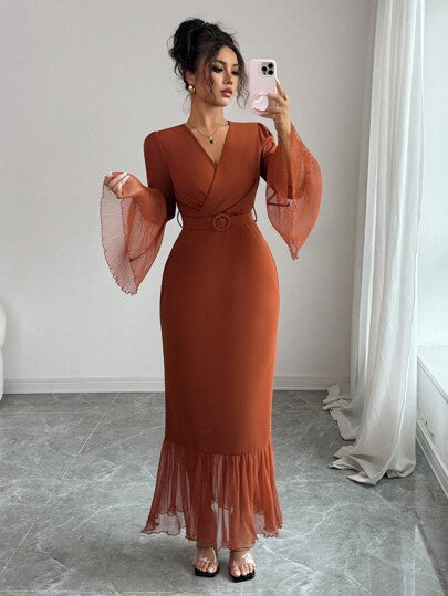 Elenzga فستان نسائي بياقة على شكل حرف V وأكمام بل مع طيات الخصر وقطع شبكية، بتصميم طويل مناسب لحفلات الأعياد والتسوق ومهرجانات الموسيقى في فصلي الربيع والخريف