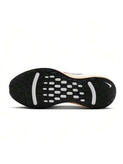 Nike حذاء رياضي JOURNEY RUN للرجال للجري