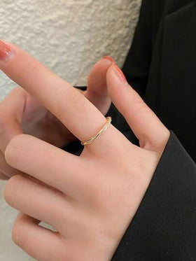 خاتم موبيوس أنيق وفاخر وأنيق للنساء، خاتم مفتوح قابل للتعديل رقيق مناسب للارتداء اليومي وهدايا المناسبات
