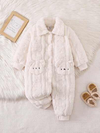 SHEIN جمبسوت طويلة الأكمام مبطنة حرارية بطبعة الدب الجميلة للبنات الصغار، ملابس خارجية كاجوال للشتاء، ملابس شتوية للأطفال الرضع