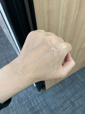 HOLIKA HOLIKA جل الصبار المنعش والغير لزج بنسبة 99٪، 250 مل - مهدئ وملطف بعد التعرض للشمس بنسبة 99٪ من الصبار - ملطف ومرطب، ذو قوام جل خفيف، غير دهني، يمتص بسرعة، مناسب للوجه والجسم والشعر، خالي من المواد الحافظة والزيوت المعدنية، مستحضرات تجميل كورية، 25