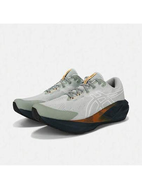 Asics أحذية الجري ذات الرقبة المنخفضة NOVABLAST 5 TR للرجال 1011C138-300