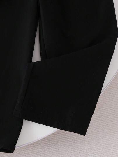 SHEIN Elladie kids مجموعة من قطعتين: ملابس علوية بأكمام متسعة بيضاء مزينة بفيونكة سوداء وبنطلون أسود كاجوال مريح وفضفاض