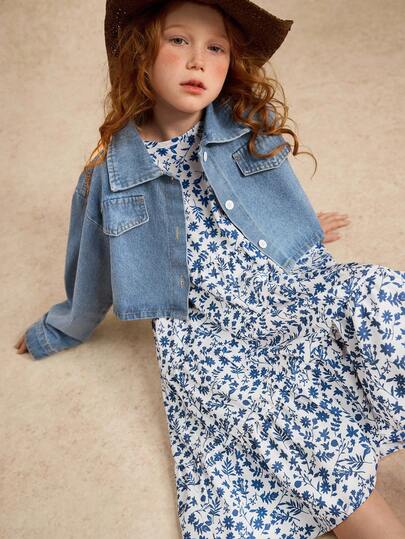مجموعة فتاة تتكون من جاكيت دنيم وفستان زهري