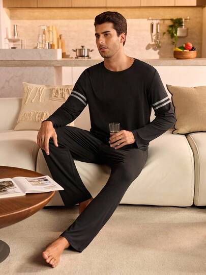 Manfinity Underwear&Sleepwear Basics بيجامة رجالية مكونة من ملابس علوية بياقة طاقم وأكمام طويلة مخططة وبنطلون، ملابس منزلية للخريف والشتاء
