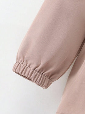 SHEIN Elladie kids 1 قطعة جاكيت كاجوال ذات لون أحادي مع تصميم الخصر مناسبة للفتاة الصغيرة، مناسبة للارتداء في فصلي الخريف والشتاء، مناسبة للمدرسة والأنشطة الخارجية والتجمعات العائلية، توفر الدفء والراحة