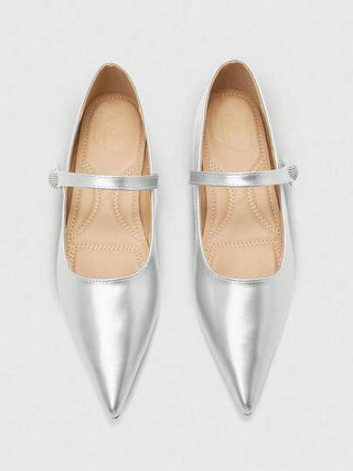 CUCCOO BIZCHIC أحذية ماري جين مسطحة بأصبع قدم مدبب للنساء باللون الفضي