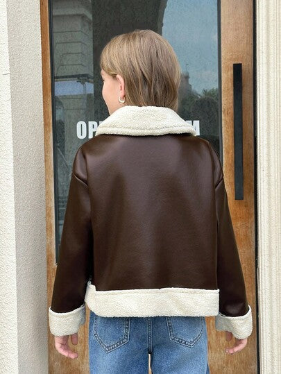 SHEIN Serisse Kids جاكيت دراجة نارية للفتيات المراهقات مناسبة للخريف/الشتاء، مبطنة بطبقة عازلة من مركب البولي يوريثان، ذات ياقة ملونة بتباين، مناسبة للارتداء اليومي