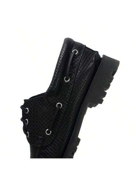 Timberland بوت جلدية رياضية منخفضة الكاحل للرجال، مريحة وعملية للاستخدام اليومي A2PDQA3L