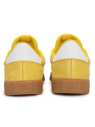 Adidas حذاء تنس VL COURT 3.0 للرجال والنساء، أحذية رياضية خارجية، أحذية مريحة وغير رسمية JP8570
