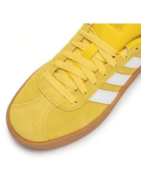 Adidas حذاء تنس VL COURT 3.0 للرجال والنساء، أحذية رياضية خارجية، أحذية مريحة وغير رسمية JP8570